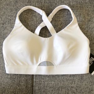 NWT Victoria Secret Sports Bra
